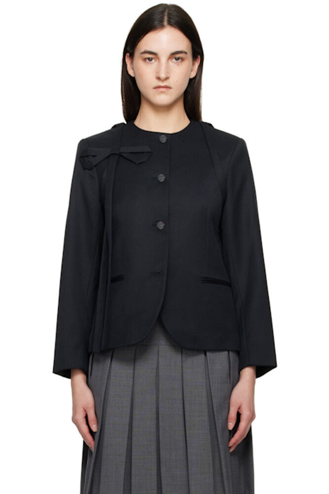 Черный блейзер Kallo Sandy Liang
Черный блейзер Kallo Sandy Liang