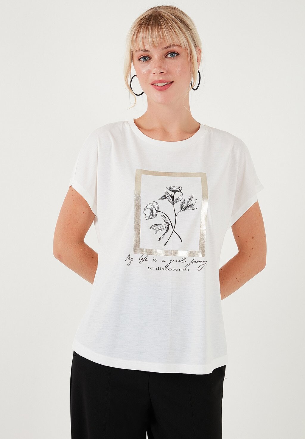 Футболка с принтом REGULAR FIT LELA, кремовый
Футболка с принтом REGULAR FIT LELA, кремовый