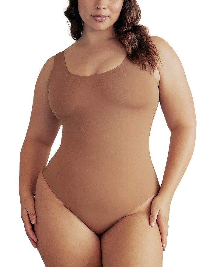 Корректирующее белье с овальным вырезом и песочными часами Дерзкое боди Pinsy, коричневый/бежевый
Корректирующее белье с овальным вырезом и песочными часами Дерзкое боди Pinsy, коричневый/бежевый