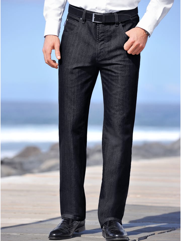 Джинсы темно-синего цвета Pioneer
Джинсы темно-синего цвета Pioneer