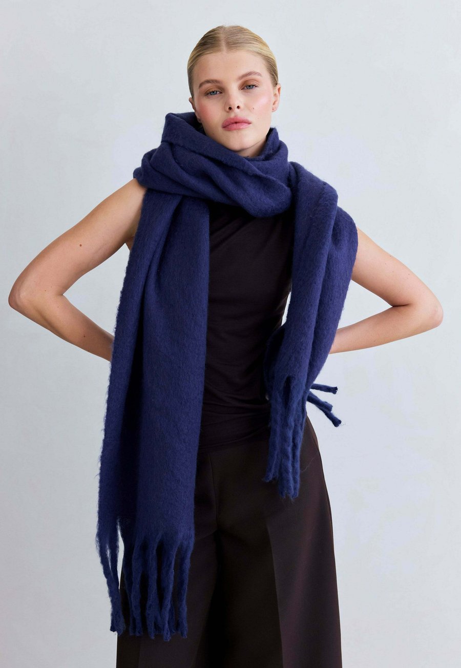 Шарф ARCTIC FOX & CO. Scarf, Midnight Blue/Blue
Шарф ARCTIC FOX & CO. Scarf, Midnight Blue/Blue