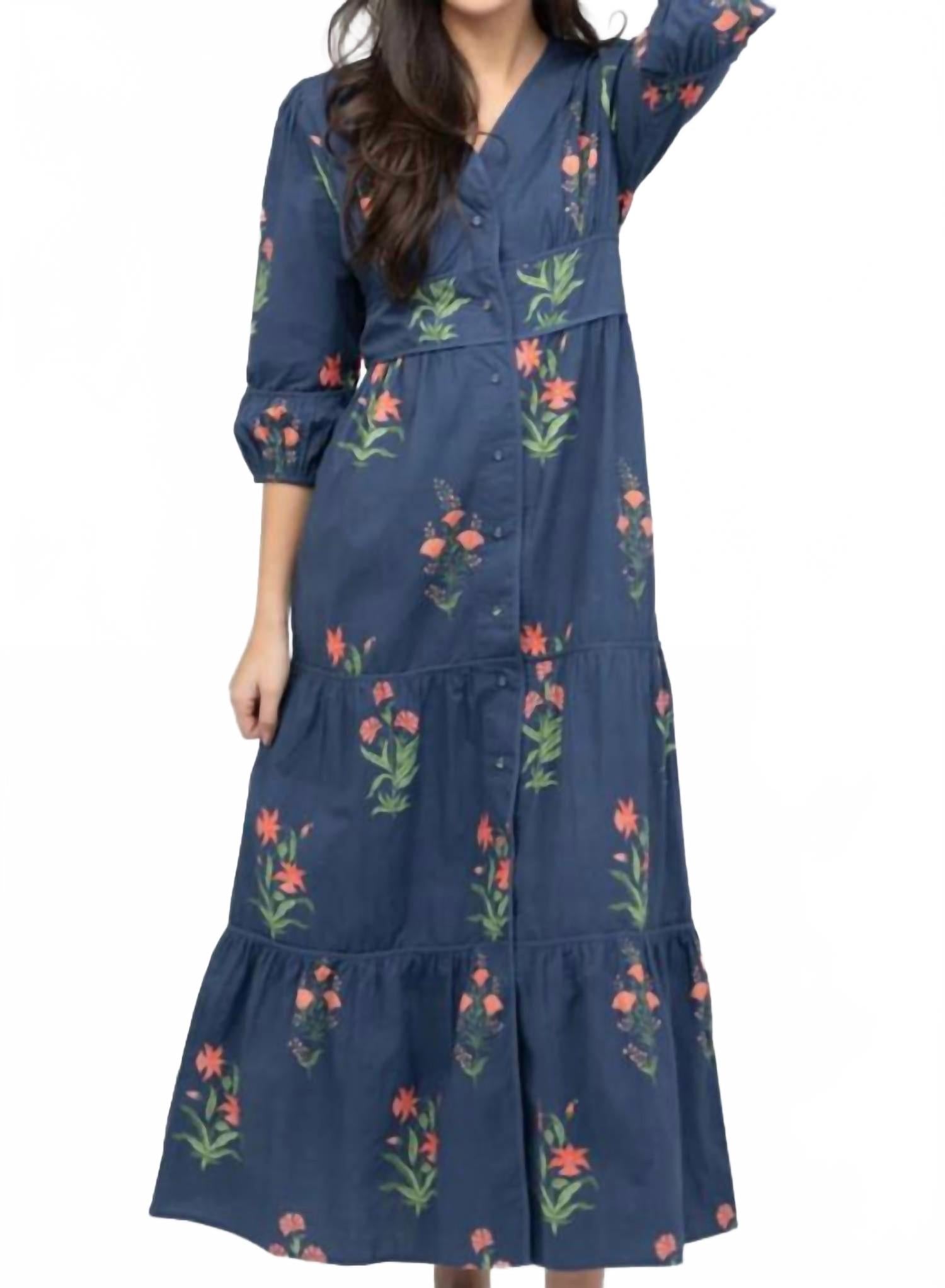 Платье Anna в синем цвете с цветочным принтом Jaipur Beau & Ro
Платье Anna в синем цвете с цветочным принтом Jaipur Beau & Ro