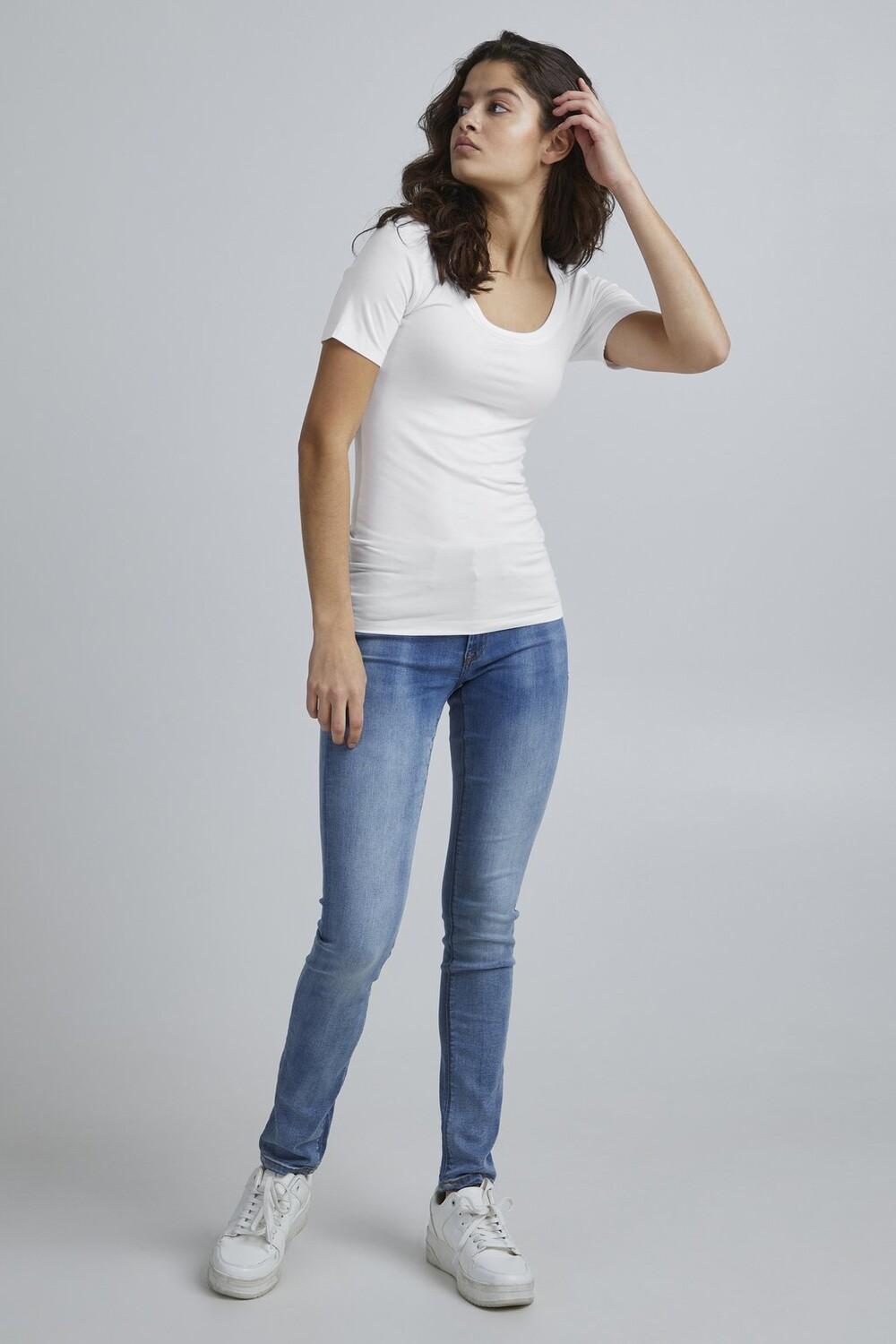 Базовая футболка IHZOLA SS ICHI, белый
Базовая футболка IHZOLA SS ICHI, белый