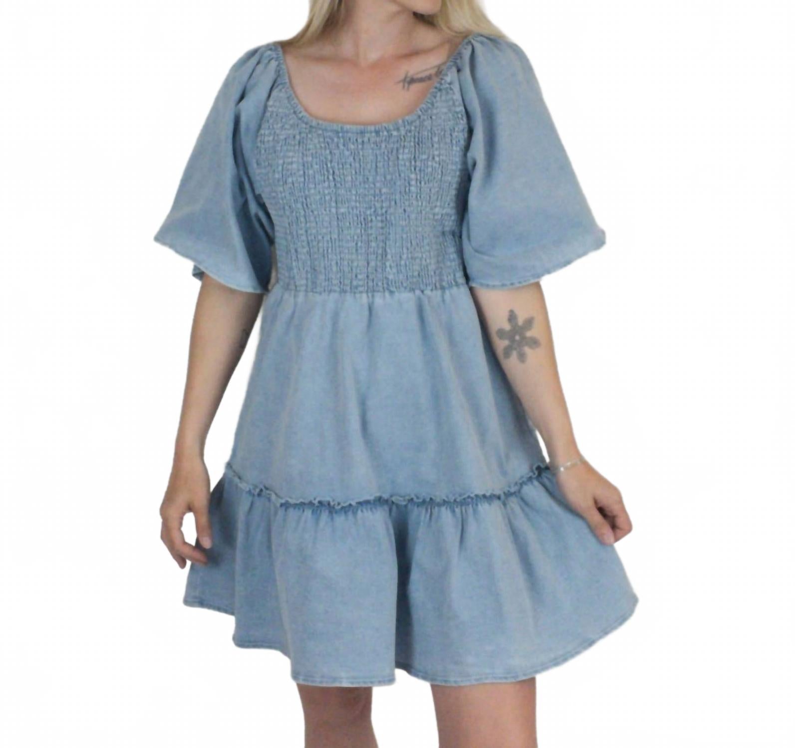 Платье Kindred из шамбре Mikarose
Платье Kindred из шамбре Mikarose