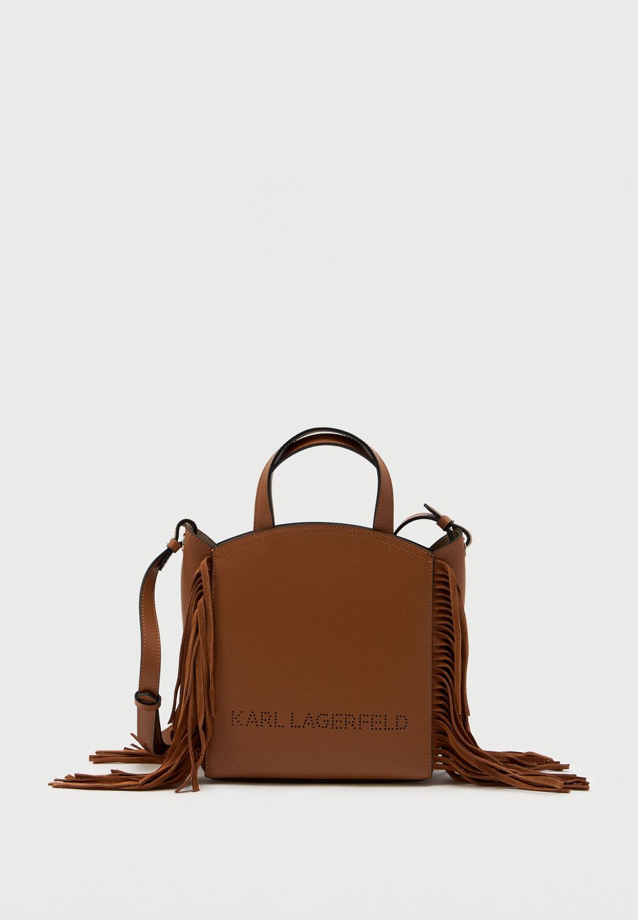 Сумка KARL LAGERFELD CIRCLE TOTE, Dark Tan/Brown
Сумка KARL LAGERFELD CIRCLE TOTE, Dark Tan/Brown