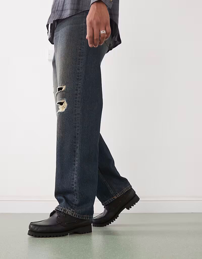 Туфли-лодочки Timberland Authentic из нубука с тремя рядами люверсов черного цвета
Туфли-лодочки Timberland Authentic из нубука с тремя рядами люверсов черного цвета