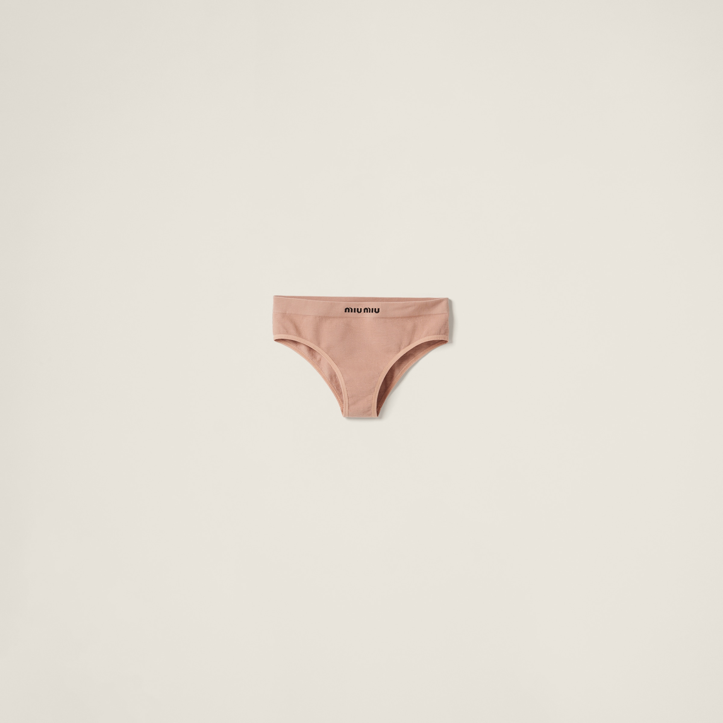 Бесшовные трусы MIU MIU, бежевый
Бесшовные трусы MIU MIU, бежевый