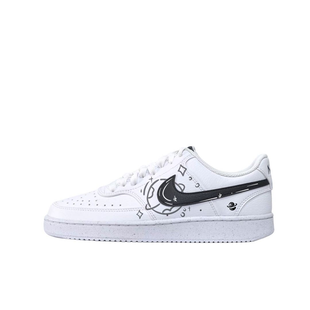 Кроссовки для скейтборда Court Vision 1 женские низкие черный/белый Nike
Кроссовки для скейтборда Court Vision 1 женские низкие черный/белый Nike