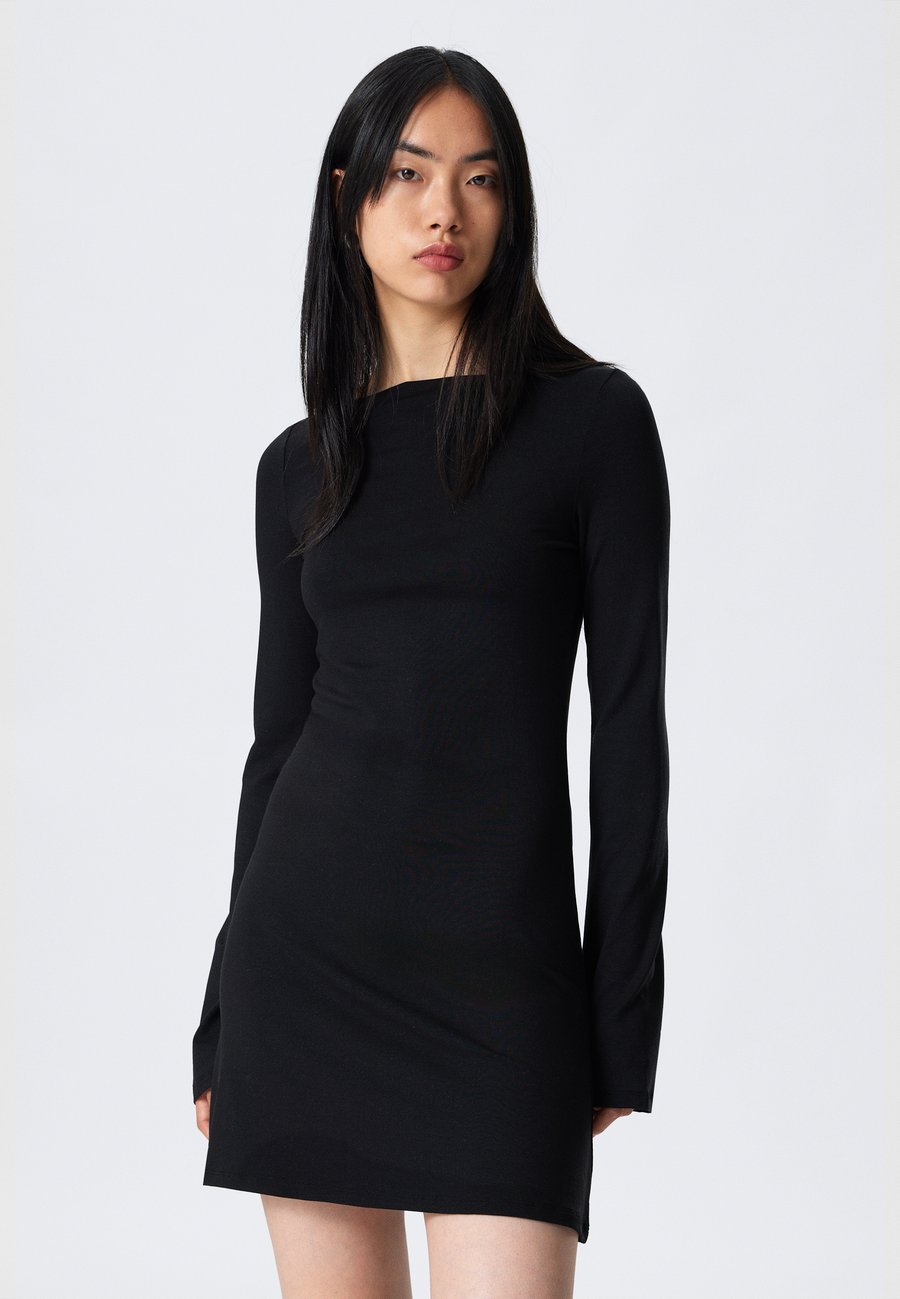 Платье Weekday BOATNECK LONG SLEEVE DRESS, Black
Платье Weekday BOATNECK LONG SLEEVE DRESS, Black