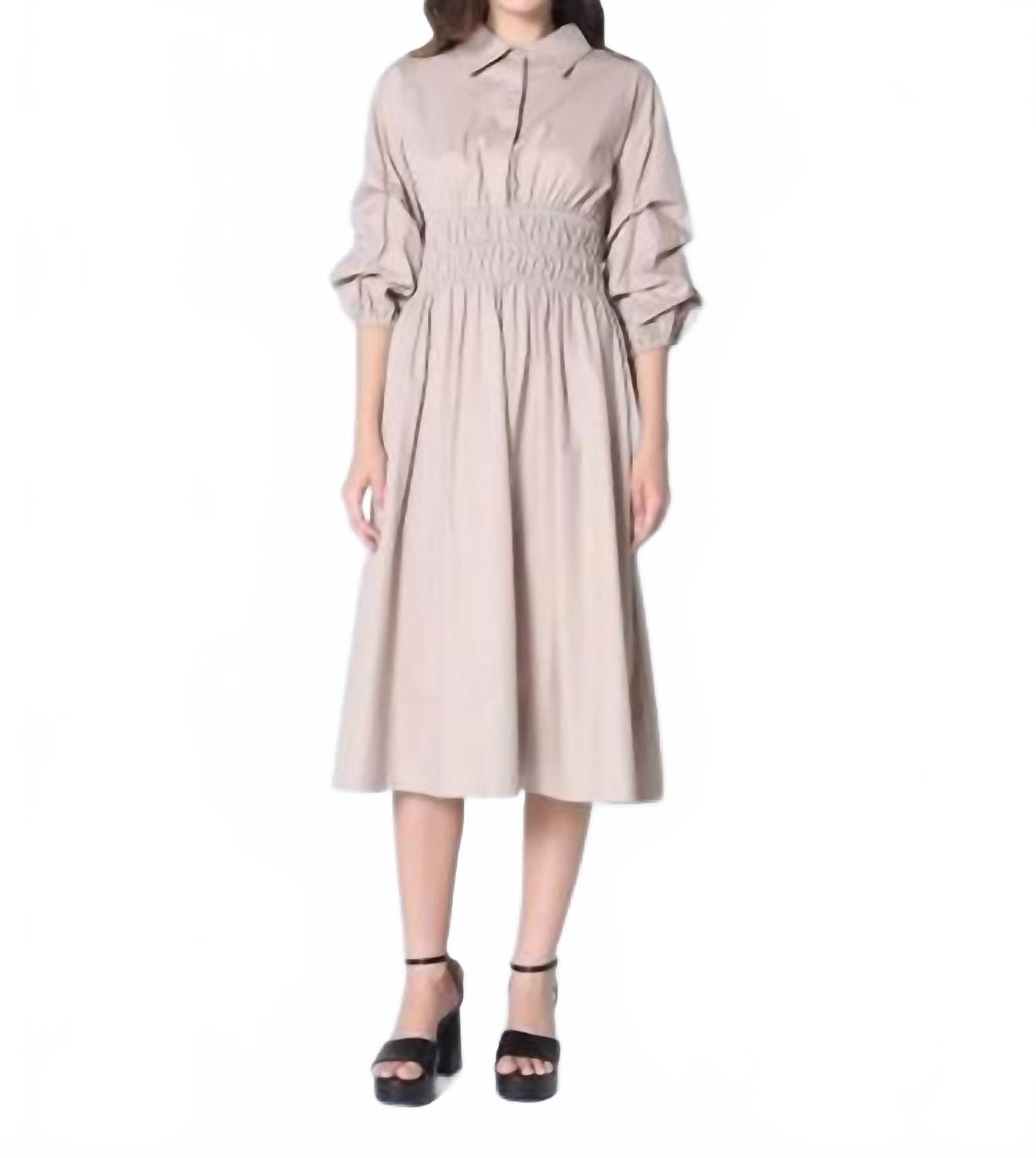 Gracia Платье-миди А-силуэта с пышными рукавами и сборками, бежевого цвета
Gracia Платье-миди А-силуэта с пышными рукавами и сборками, бежевого цвета