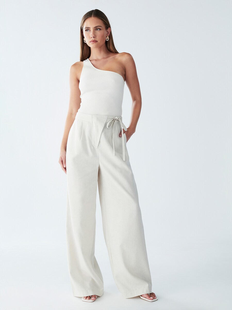 Широкие брюки со складками спереди Willa Glen, слоновая кость
Широкие брюки со складками спереди Willa Glen, слоновая кость