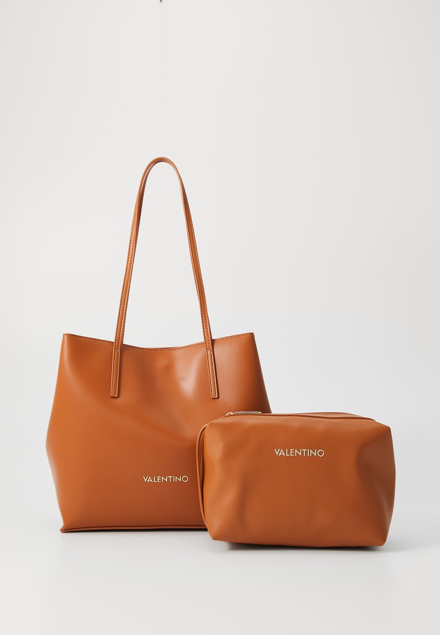 Сумка-шоппер Valentino Bags SAMY SET, Cuoio/Brown
Сумка-шоппер Valentino Bags SAMY SET, Cuoio/Brown