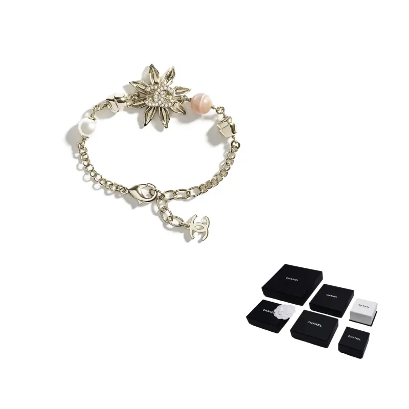 Золотой металлический браслет для женщин CHANEL, золотой
Золотой металлический браслет для женщин CHANEL, золотой