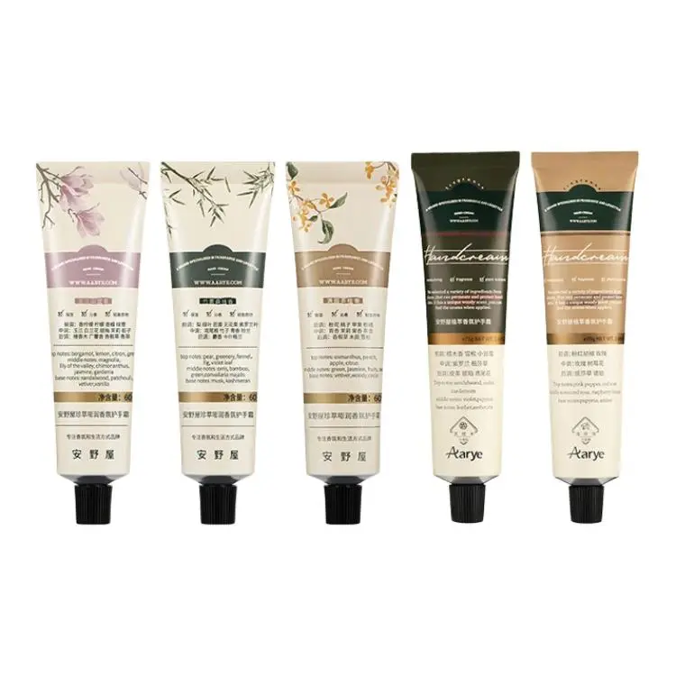 Ароматический крем для рук с изысканным парфюмерным букетом AARYE
Ароматический крем для рук с изысканным парфюмерным букетом AARYE