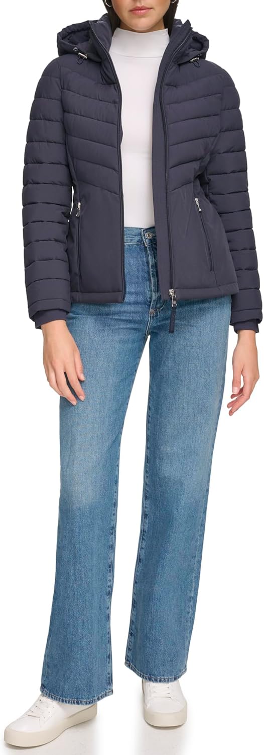 Calvin Klein Женская классическая утепленная куртка с капюшоном на молнии, Light-weight Classic Blue
Calvin Klein Женская классическая утепленная куртка с капюшоном на молнии, Light-weight Classic Blue