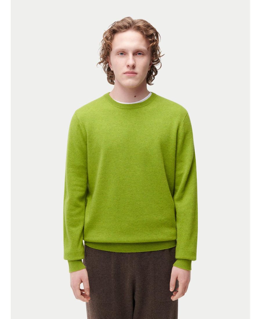 Мужской базовый кашемировый свитер с круглым вырезом Gobi Cashmere, Green-bright chartreuse
Мужской базовый кашемировый свитер с круглым вырезом Gobi Cashmere, Green-bright chartreuse
