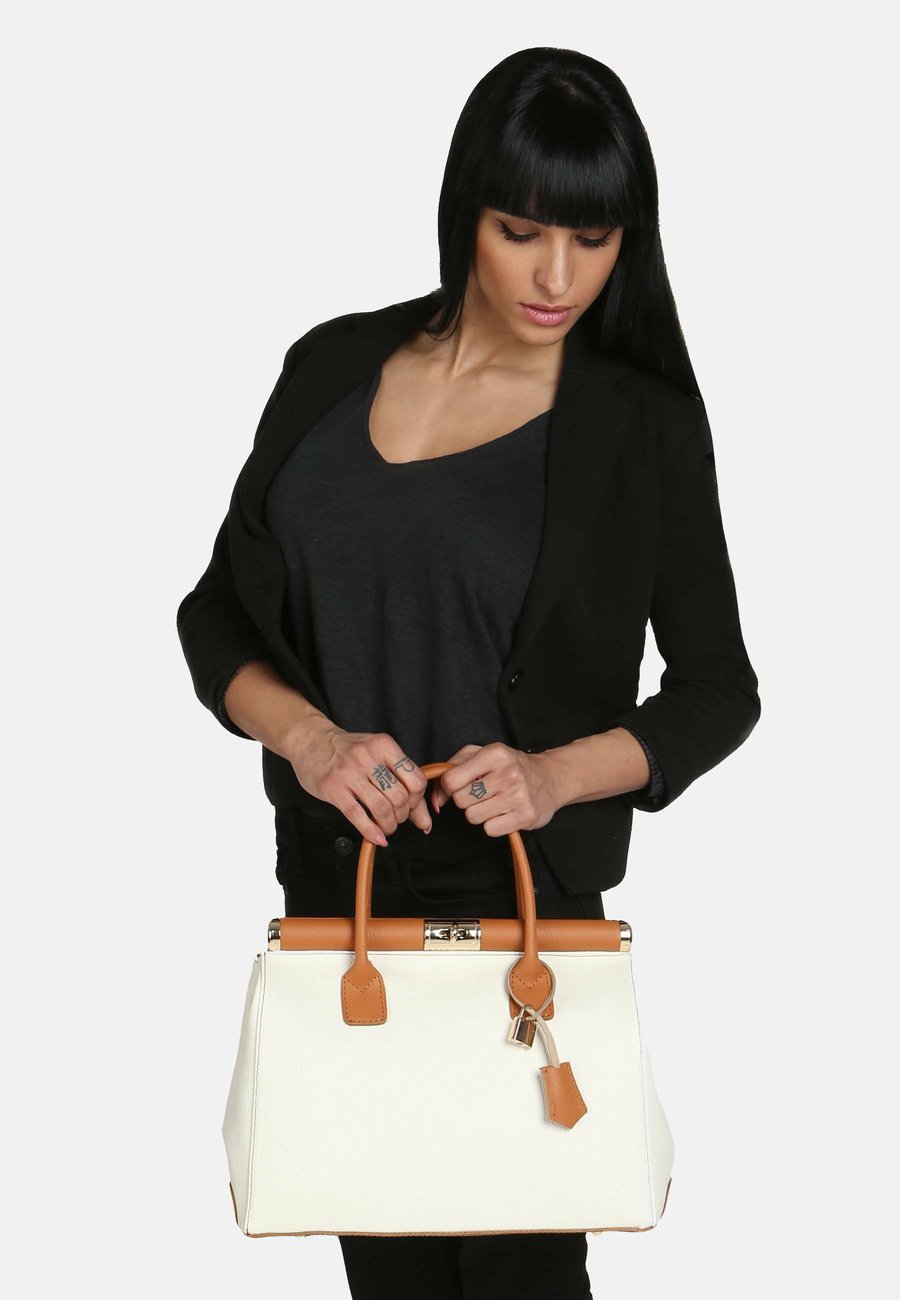 Сумка CHICCA BORSE Handbag, Beige Cuoio/Mottled Beige
Сумка CHICCA BORSE Handbag, Beige Cuoio/Mottled Beige