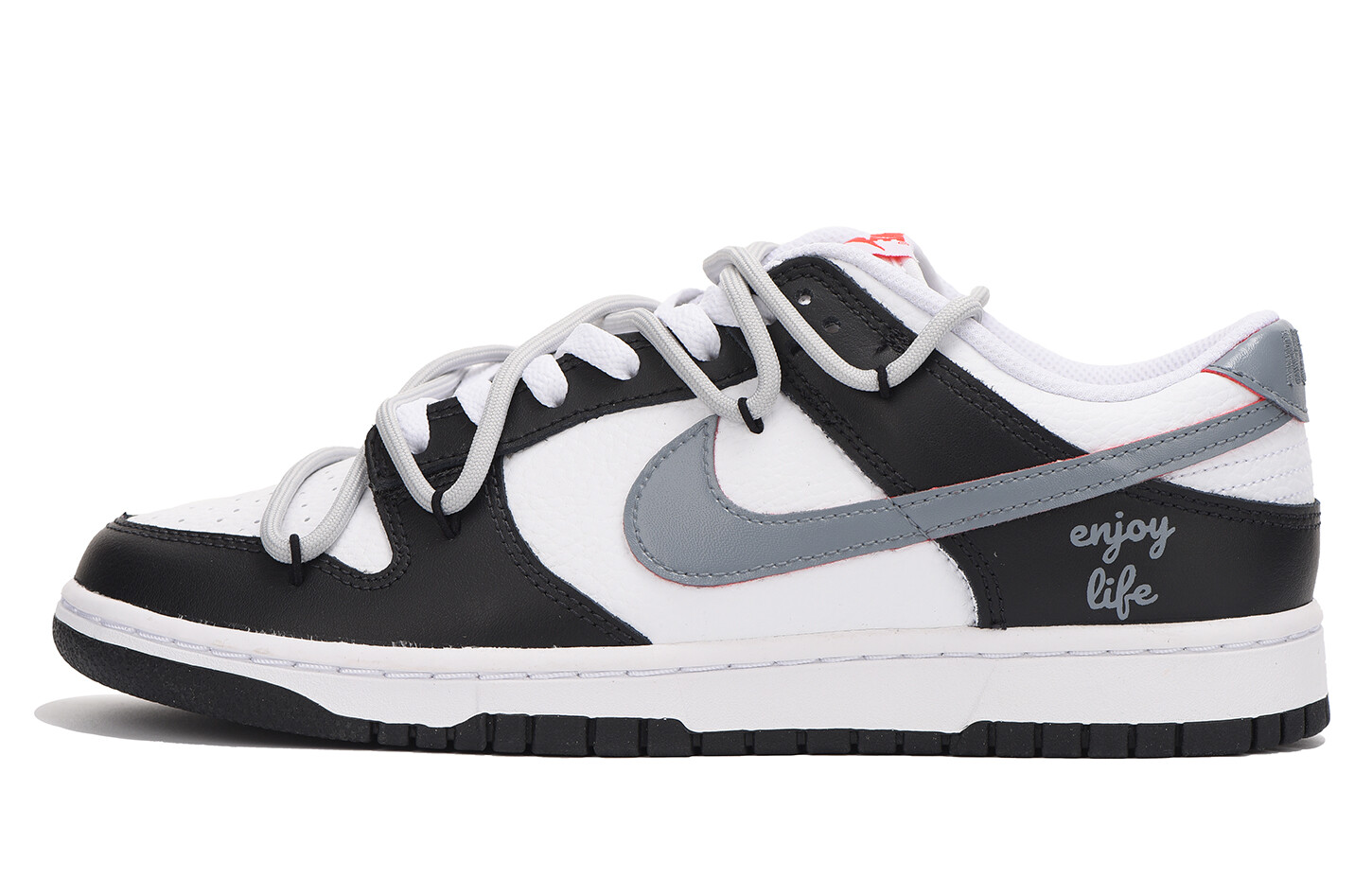 Кроссовки Nike Dunk Skateboarding Shoes Men Low-top Dark Gray, черный/серый
Кроссовки Nike Dunk Skateboarding Shoes Men Low-top Dark Gray, черный/серый