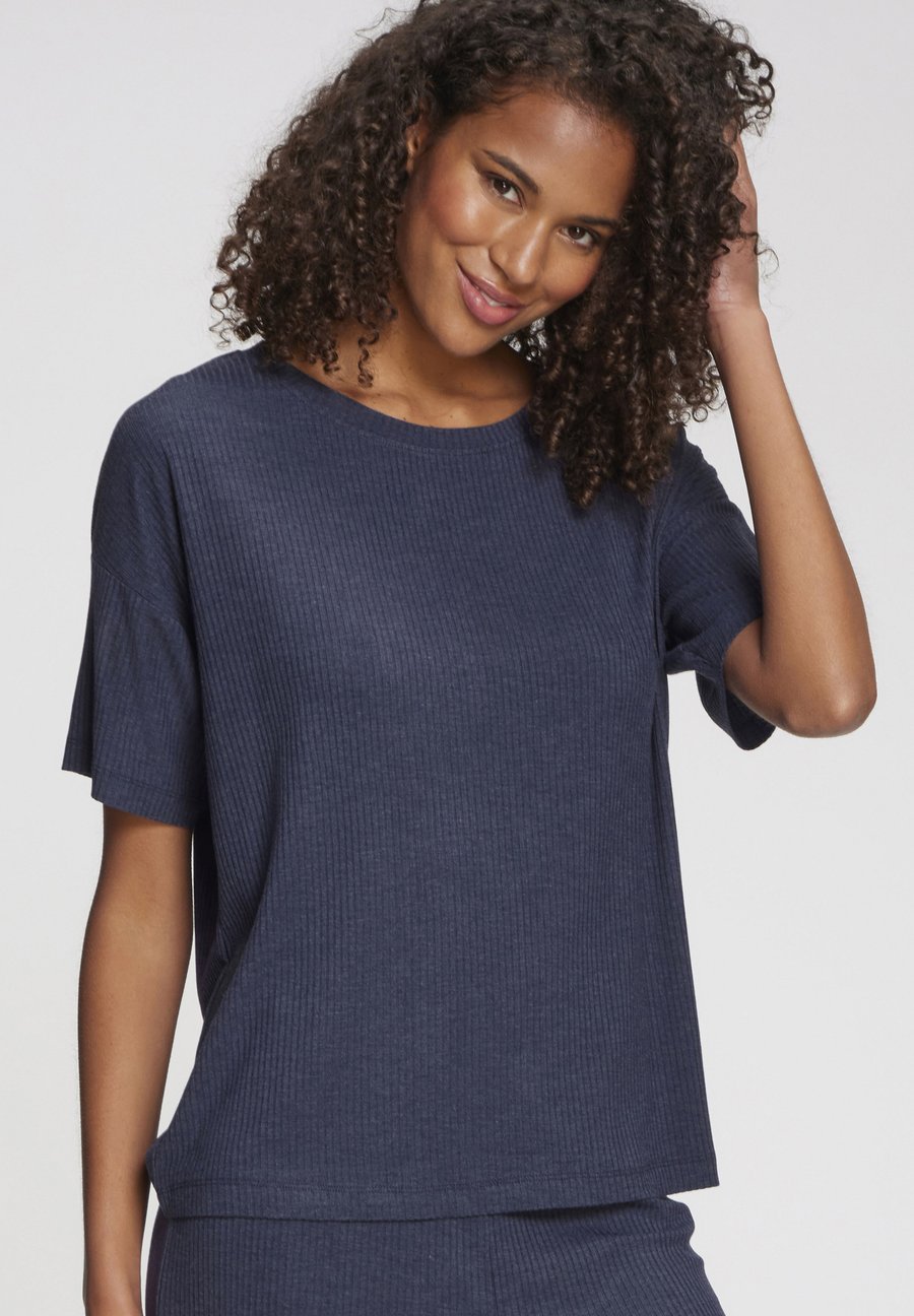 Блуза s.Oliver PYJAMA, Dunkelblau Meliert/Mottled Dark Brown
Блуза s.Oliver PYJAMA, Dunkelblau Meliert/Mottled Dark Brown