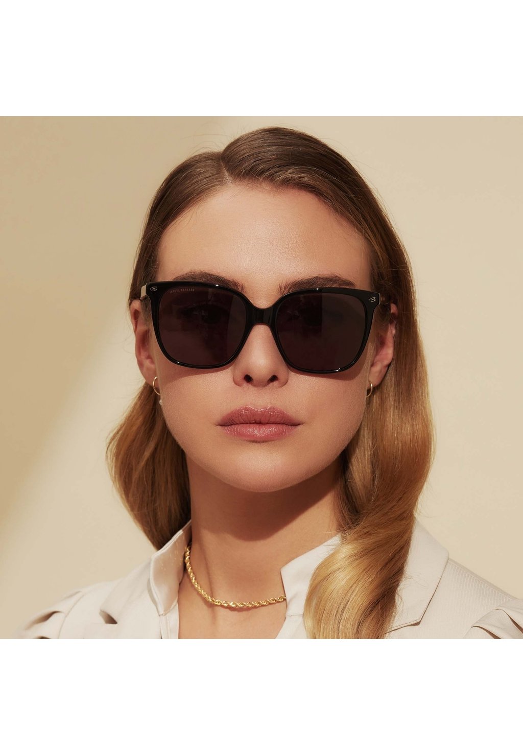 Солнцезащитные очки Isabel Bernard, черный
Солнцезащитные очки Isabel Bernard, черный