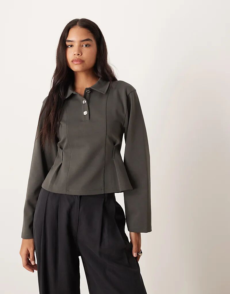 Лонгслив ASOS DESIGN интерлок с длинными рукавами и присборенной талией цвета воронова крыла
Лонгслив ASOS DESIGN интерлок с длинными рукавами и присборенной талией цвета воронова крыла