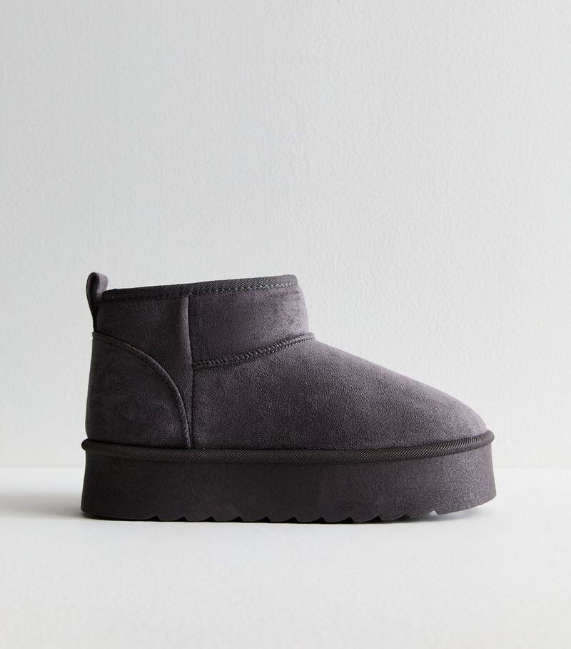 Серые замшевые массивные ботинки на подкладке из искусственного меха New Look, темно-серый
Серые замшевые массивные ботинки на подкладке из искусственного меха New Look, темно-серый