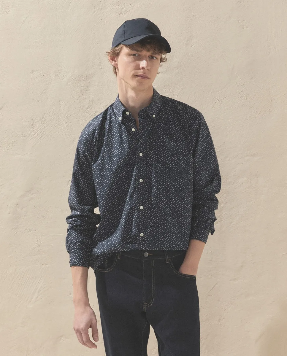 Мужская рубашка из поплина с микропринтом Dustin, тёмно-синий
Мужская рубашка из поплина с микропринтом Dustin, тёмно-синий