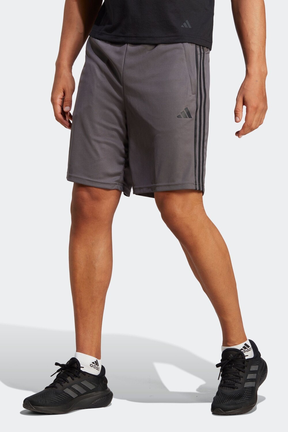 Спортивные шорты из пике с 3 полосками Performance Train Essentials adidas, серый
Спортивные шорты из пике с 3 полосками Performance Train Essentials adidas, серый