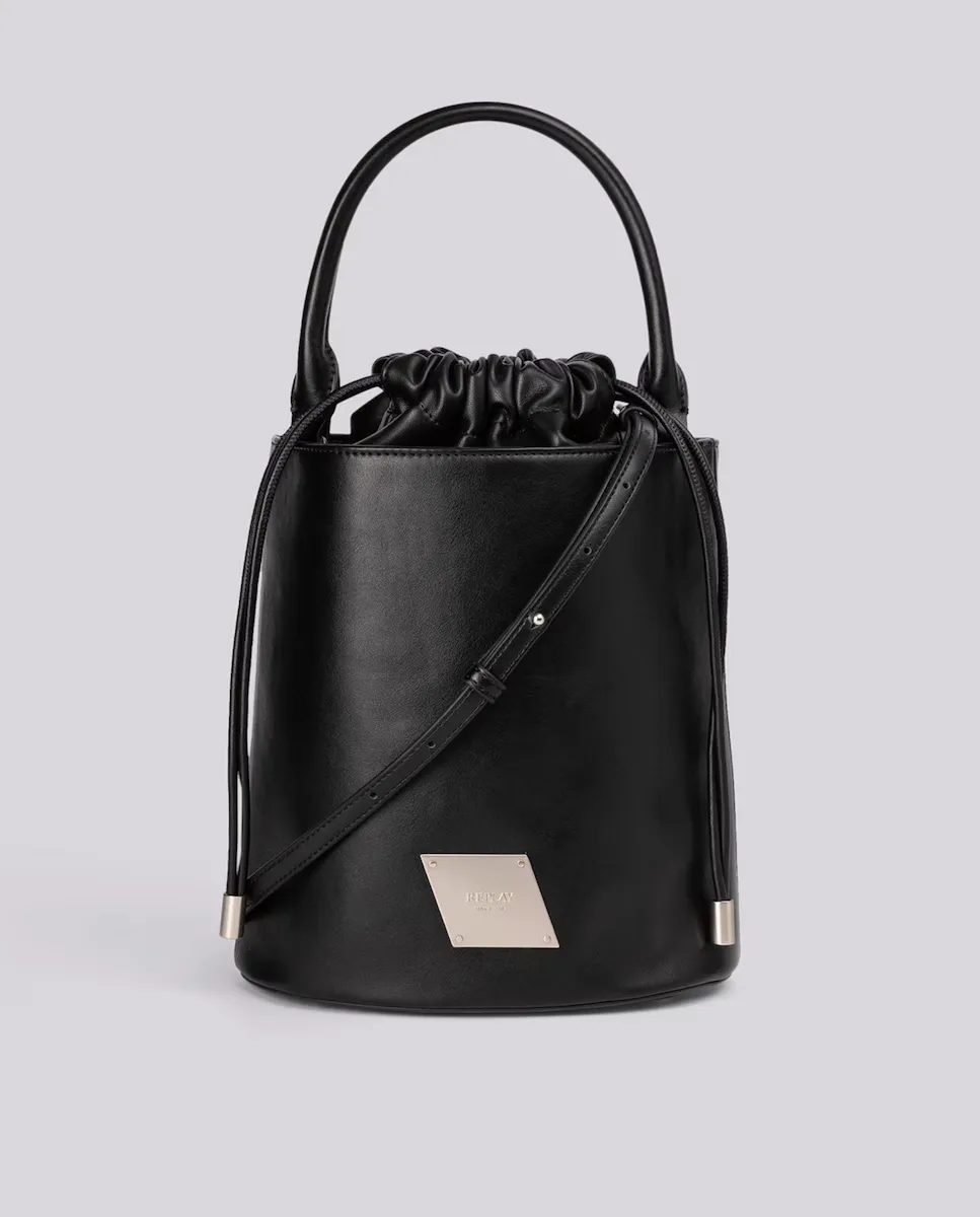 Сумочка с завязками и плечевым ремнем Replay, черный
Сумочка с завязками и плечевым ремнем Replay, черный