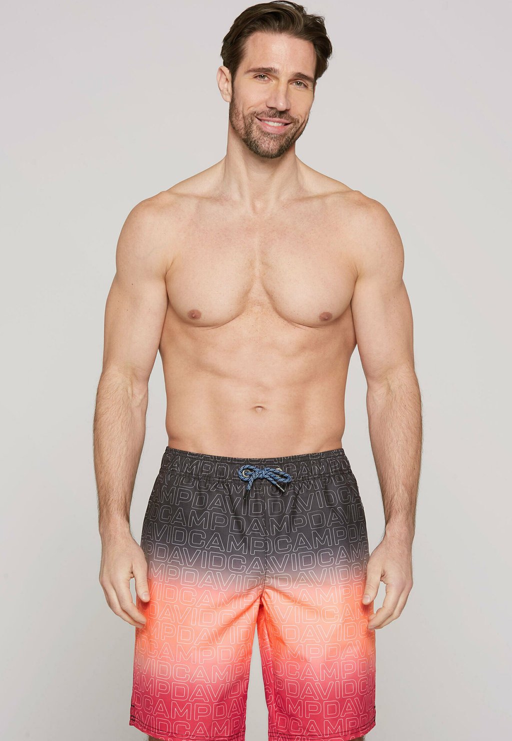 Шорты для плавания BERMUDA MIT FARBVERLAUF UND ALL OVER Camp David, мультиколор
Шорты для плавания BERMUDA MIT FARBVERLAUF UND ALL OVER Camp David, мультиколор