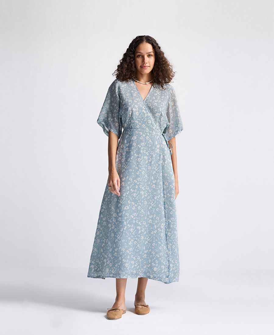 Женское длинное платье-халат Reistor, Floral poetry
Женское длинное платье-халат Reistor, Floral poetry