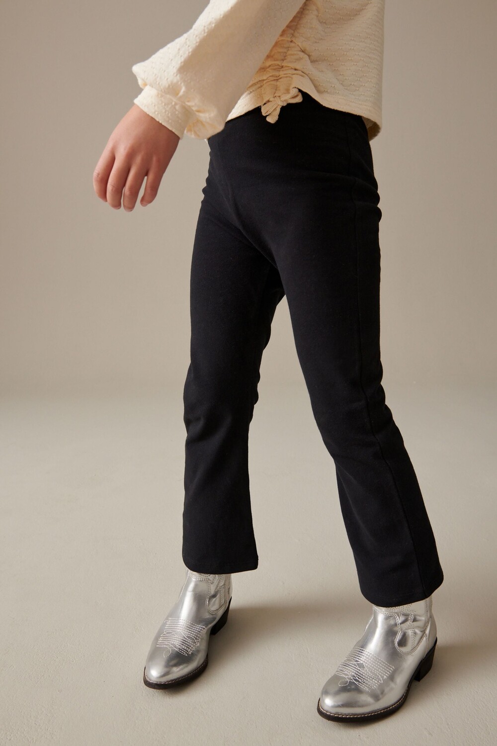 Расклешенные леггинсы (3-16 лет) Next, черный
Расклешенные леггинсы (3-16 лет) Next, черный