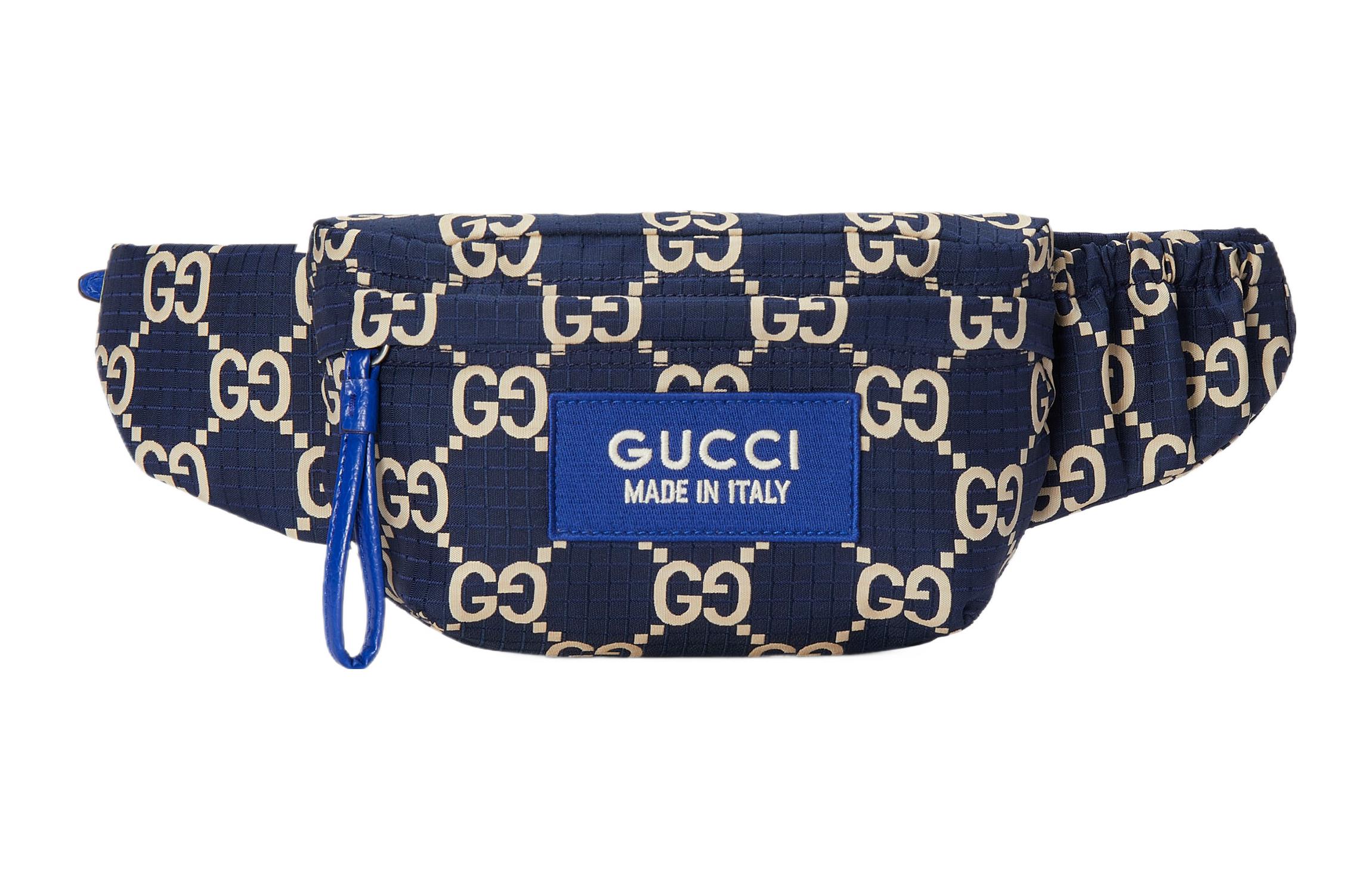 Футболка из переработанного полиэстера с поясной сумкой Тубос мужская тёмно-синяя и бежевая GUCCI
Футболка из переработанного полиэстера с поясной сумкой Тубос мужская тёмно-синяя и бежевая GUCCI