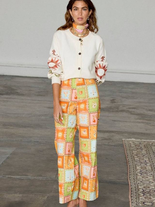 Кардиган с волшебными узорами Never Fully Dressed, Cream
Кардиган с волшебными узорами Never Fully Dressed, Cream