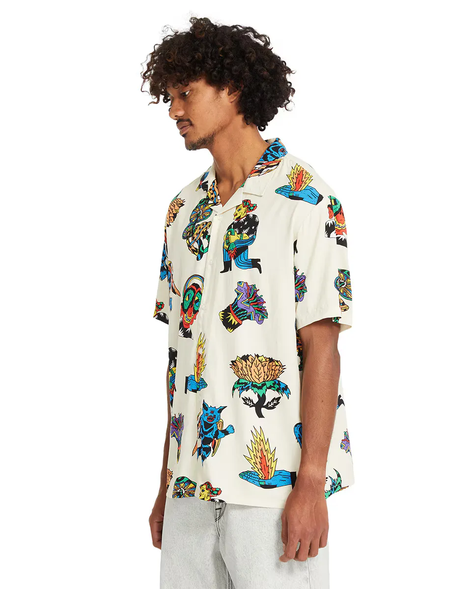 Мужская рубашка классического кроя с коричневым принтом спереди Volcom, кремовый
Мужская рубашка классического кроя с коричневым принтом спереди Volcom, кремовый