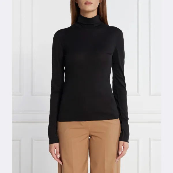 Водолазка стандартного кроя из наждачной бумаги Boss, черный
Водолазка стандартного кроя из наждачной бумаги Boss, черный