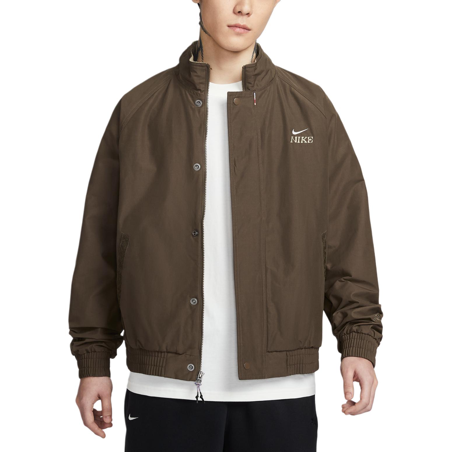 Клубные куртки для мужчин Dull Umber, воротник стойка, умеренная посадка Nike, dull коричневый
Клубные куртки для мужчин Dull Umber, воротник стойка, умеренная посадка Nike, dull коричневый