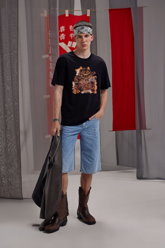 Хлопковая футболка Medicine, черный 
Хлопковая футболка Medicine, черный