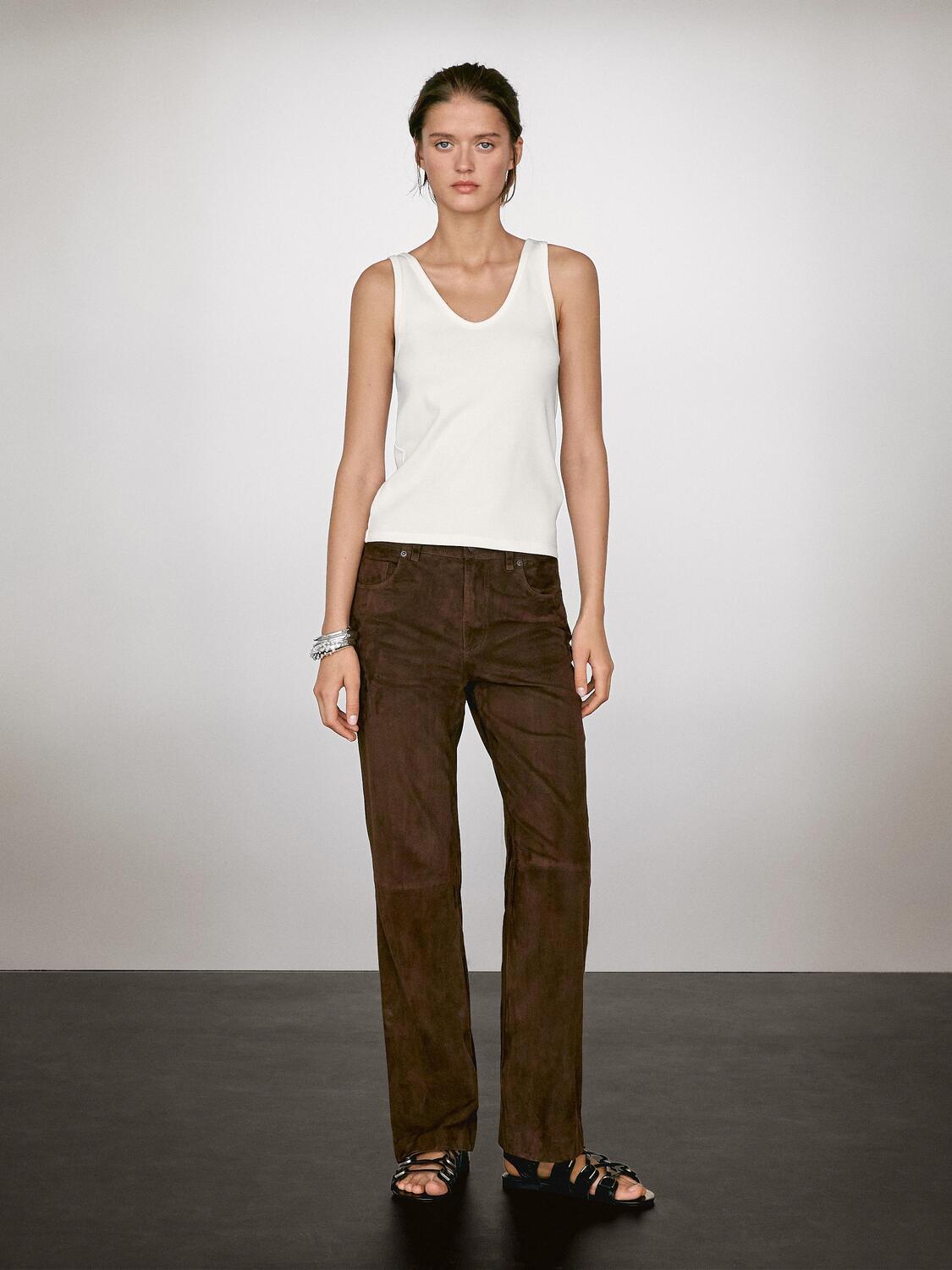 Ребристый топ с вырезом Massimo Dutti, кремовый
Ребристый топ с вырезом Massimo Dutti, кремовый