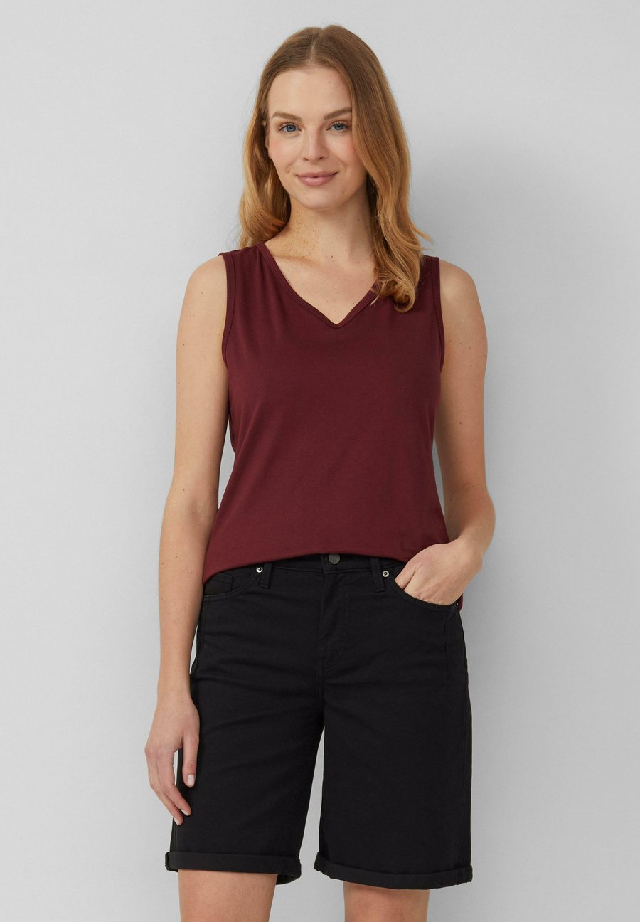 Топ s.Oliver MIT V-AUSSCHNITT UND RÜCKEN-DETAIL, Bordeaux
Топ s.Oliver MIT V-AUSSCHNITT UND RÜCKEN-DETAIL, Bordeaux