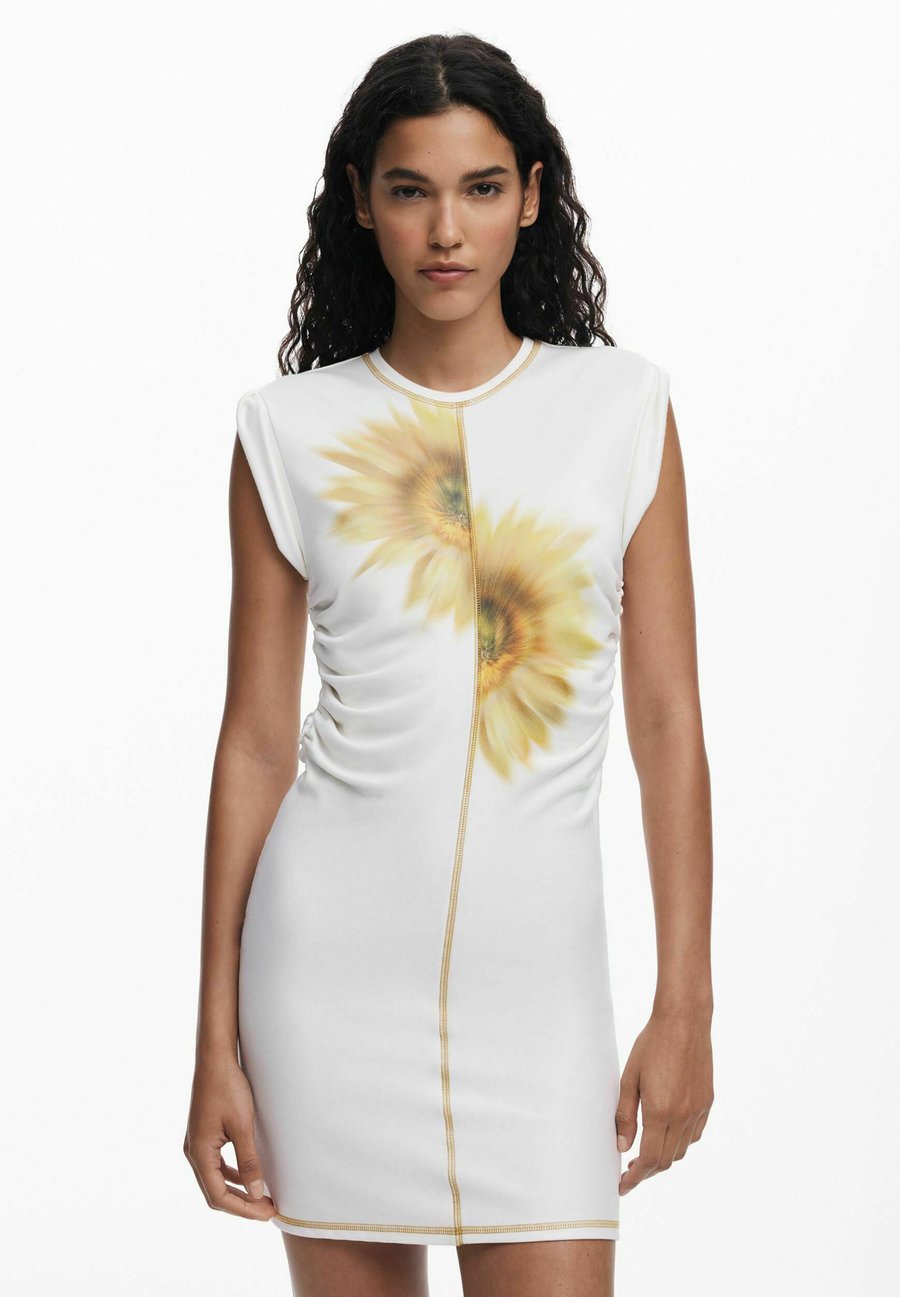 Платье Desigual SUNFLOWER , White
Платье Desigual SUNFLOWER , White