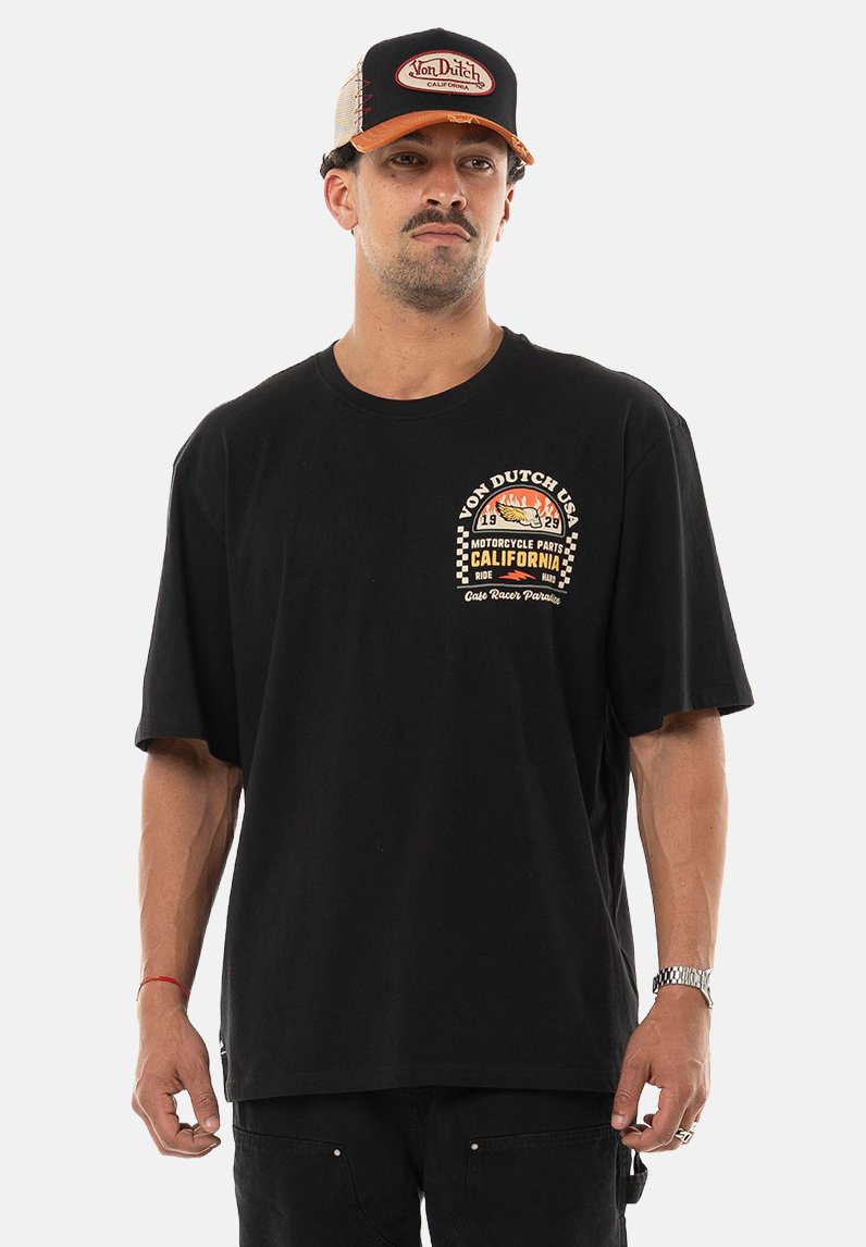 Футболка Von Dutch RELAXED FIT, Black, Черный, Футболка Von Dutch RELAXED FIT, Black
Футболка Von Dutch RELAXED FIT, Black, Черный, Футболка Von Dutch RELAXED FIT, Black