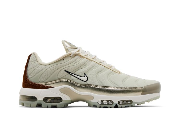 Кроссовки Air Max Plus Golf NRG 'Players Championship', кремовый
Кроссовки Air Max Plus Golf NRG 'Players Championship', кремовый