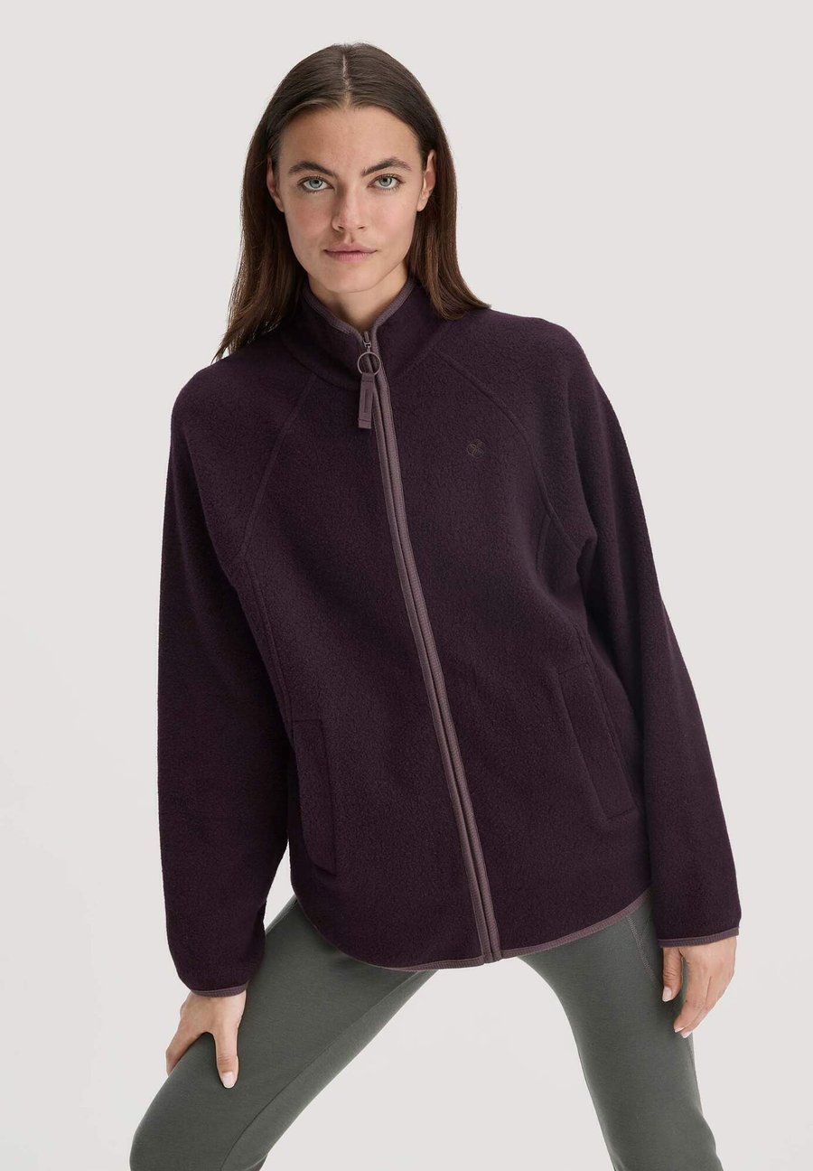 Флисовая куртка Hessnatur Fleece jacket, Schwarzbeere/Berry
Флисовая куртка Hessnatur Fleece jacket, Schwarzbeere/Berry