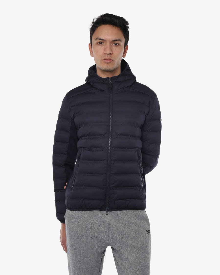 JAKED Темно-синяя синтетическая фитнес-куртка для мужчин
JAKED Темно-синяя синтетическая фитнес-куртка для мужчин