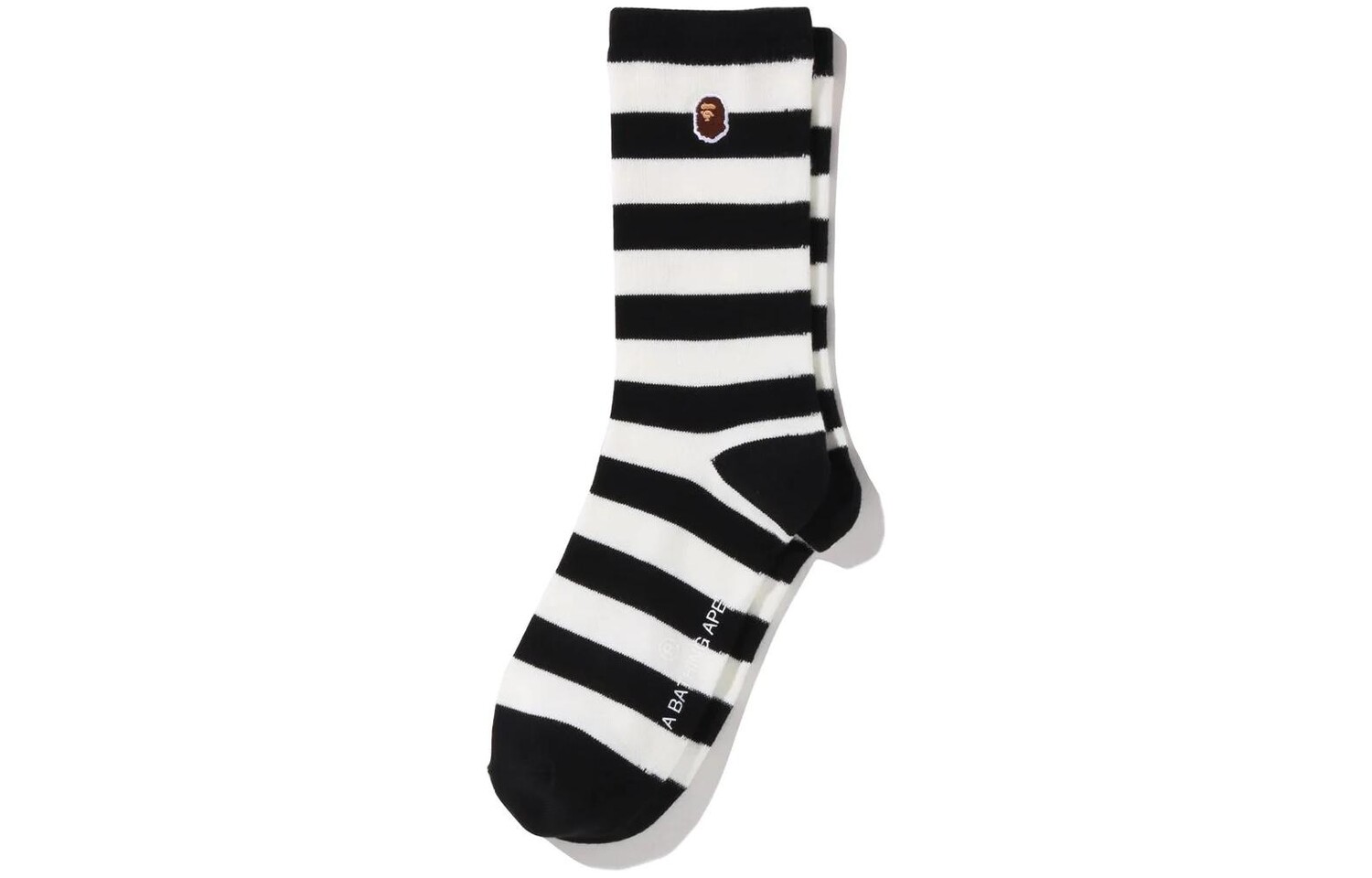 Мужские носки выше колена A Bathing Ape
Мужские носки выше колена A Bathing Ape