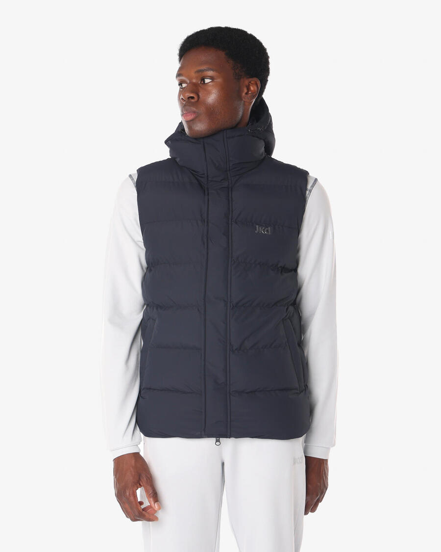 JAKED Темно-синяя синтетическая фитнес-куртка для мужчин
JAKED Темно-синяя синтетическая фитнес-куртка для мужчин