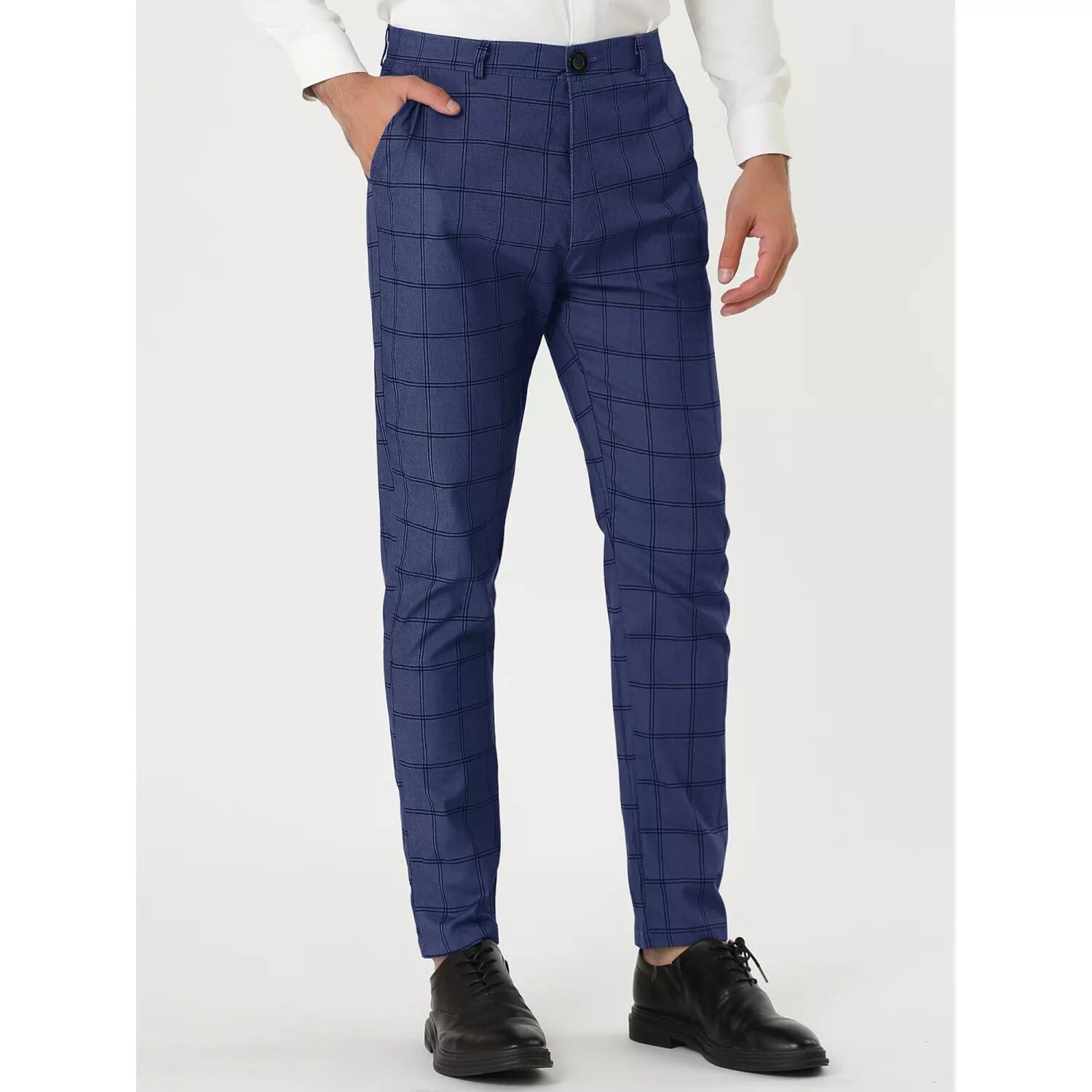 Мужские классические брюки узкого кроя с плоской передней частью в клетку и карманами Lars Amadeus
Мужские классические брюки узкого кроя с плоской передней частью в клетку и карманами Lars Amadeus