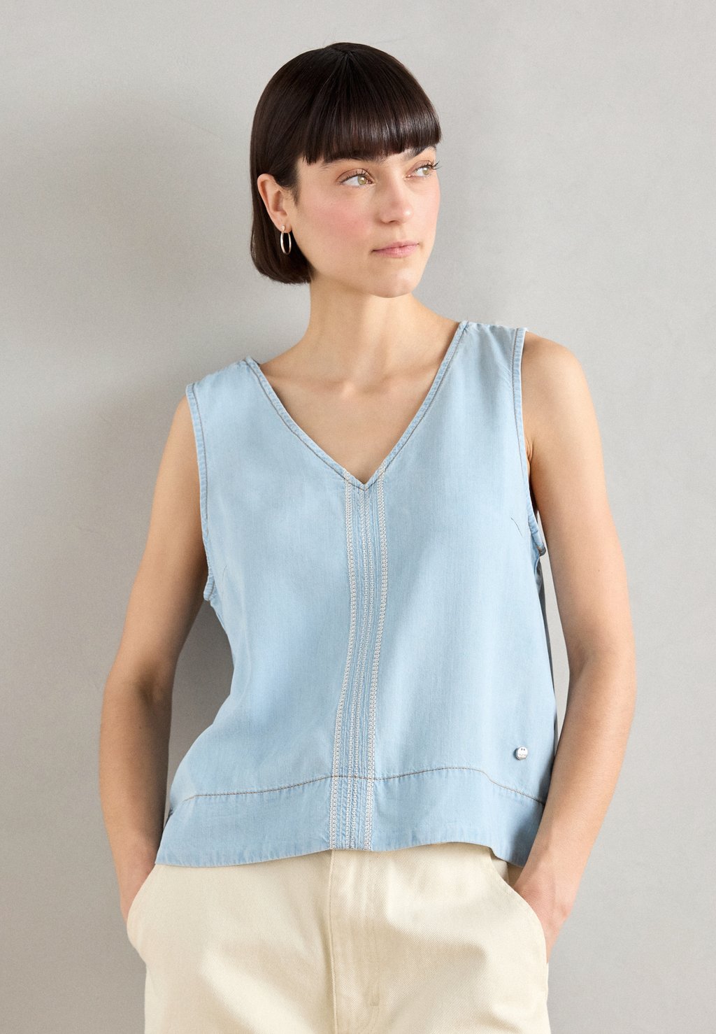 Топ OLLIE - Blouse Mos Mosh, светло-голубой
Топ OLLIE - Blouse Mos Mosh, светло-голубой