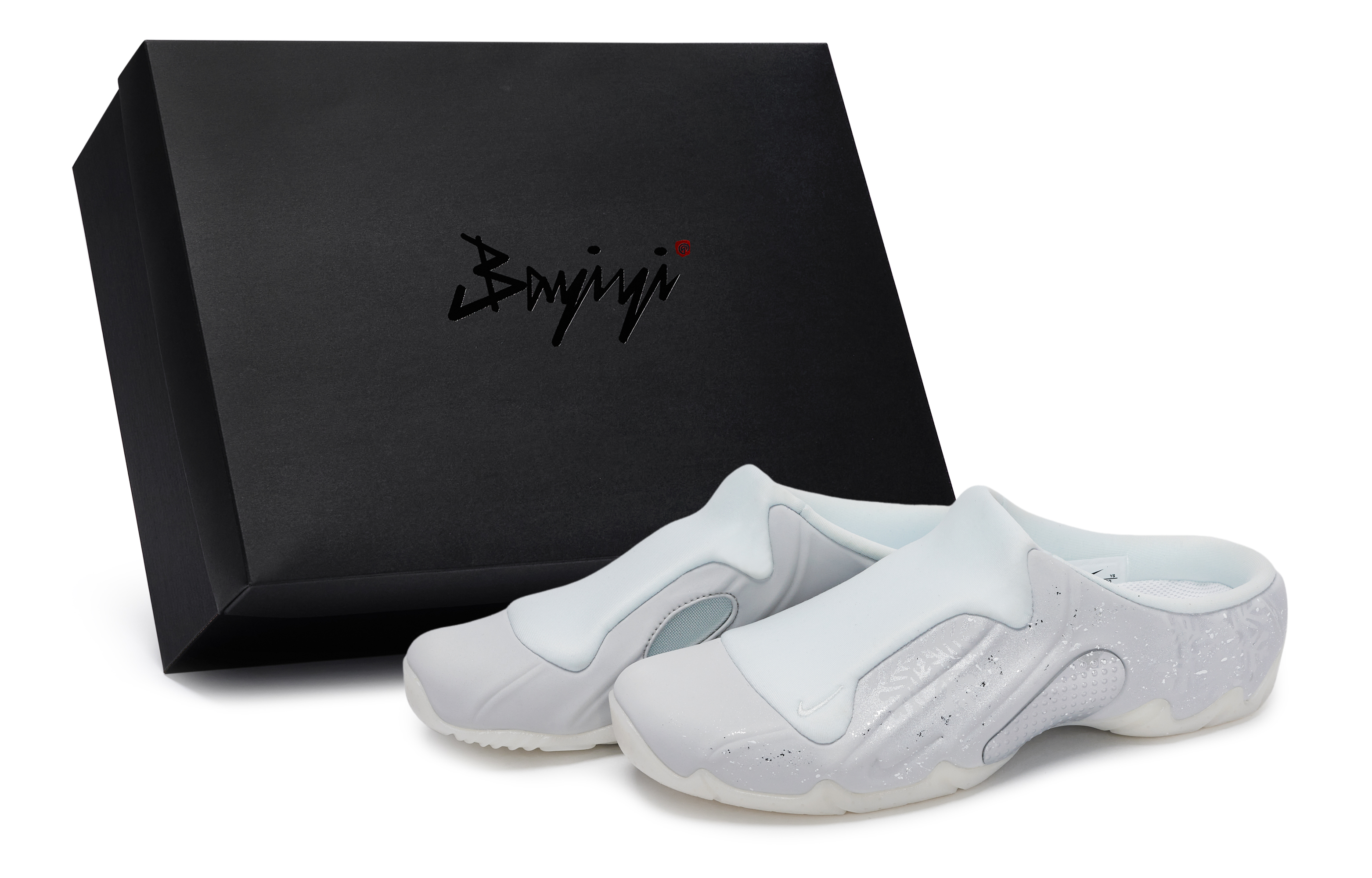 Nike Мужские сандалии Clogposite с закрытым носком, устойчивые к запахам, серебристо-белые
Nike Мужские сандалии Clogposite с закрытым носком, устойчивые к запахам, серебристо-белые